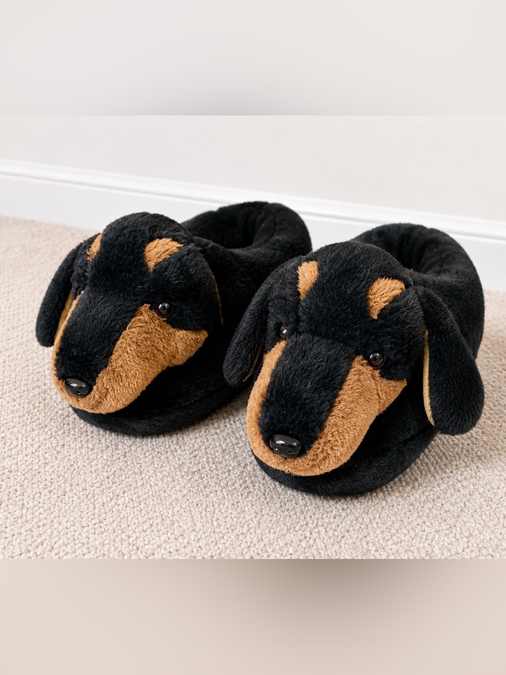 Cozy Dachshund Dog Slippers – Black & Brown Plush Indoor House Shoes